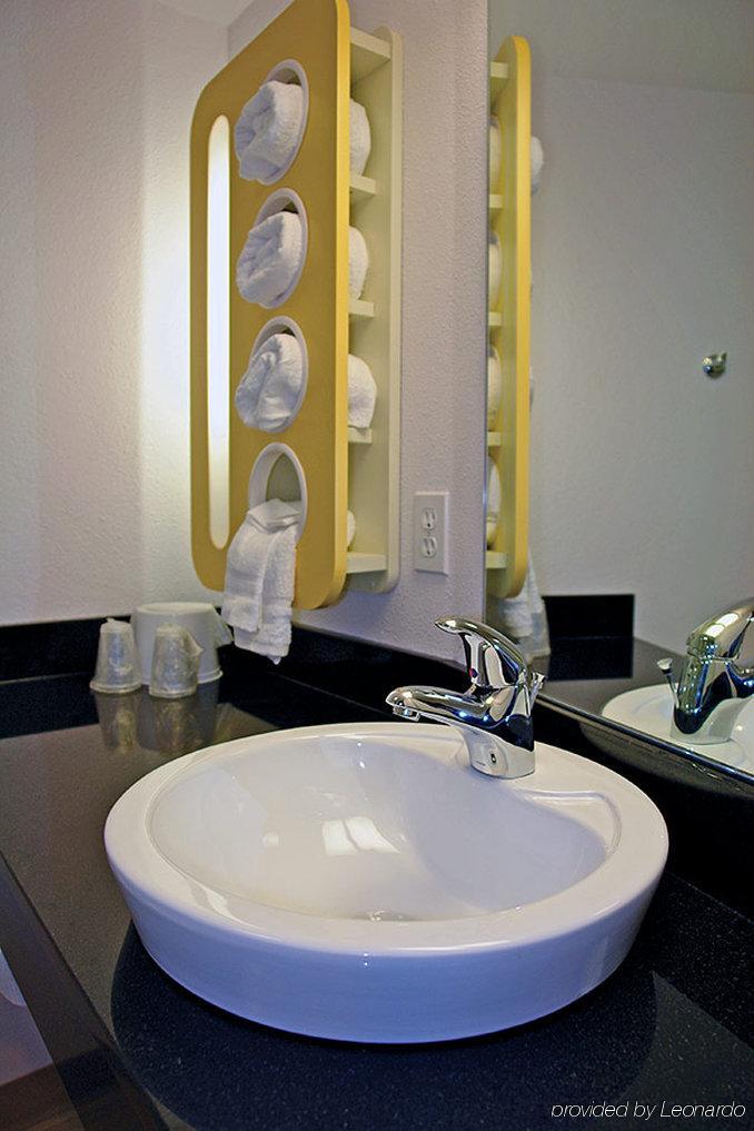 Motel 6 Boston South - Braintree Ngoại thất bức ảnh