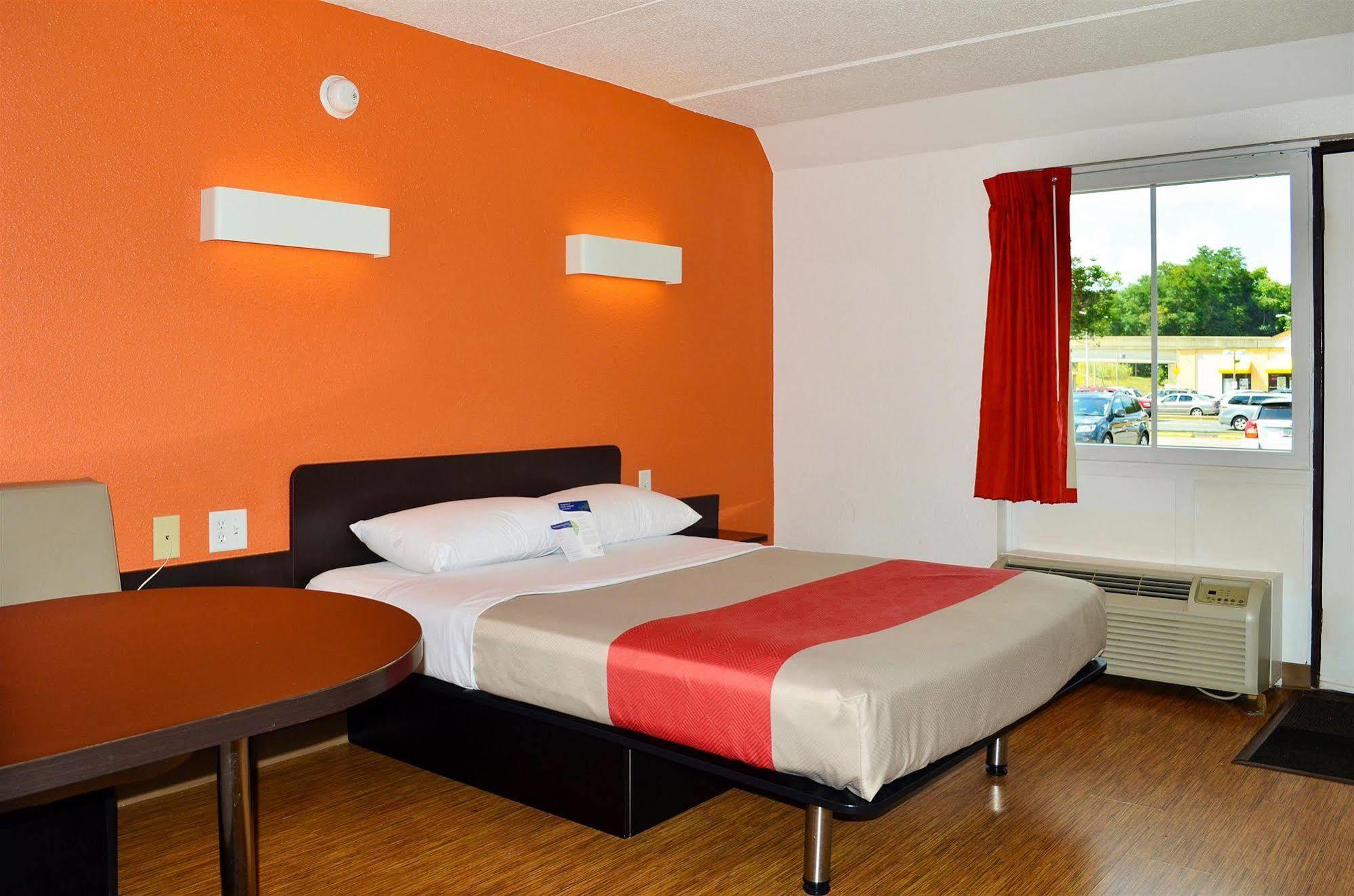 Motel 6 Boston South - Braintree Ngoại thất bức ảnh