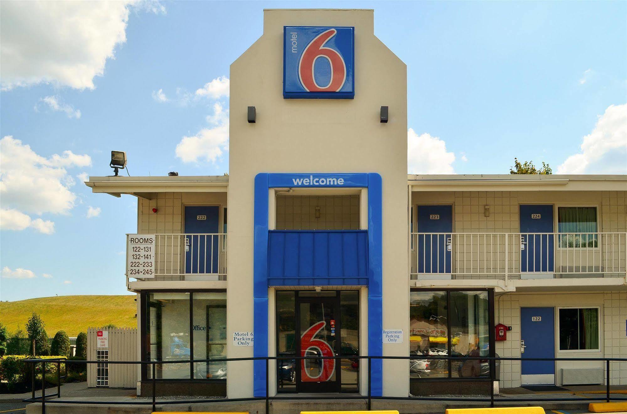 Motel 6 Boston South - Braintree Ngoại thất bức ảnh