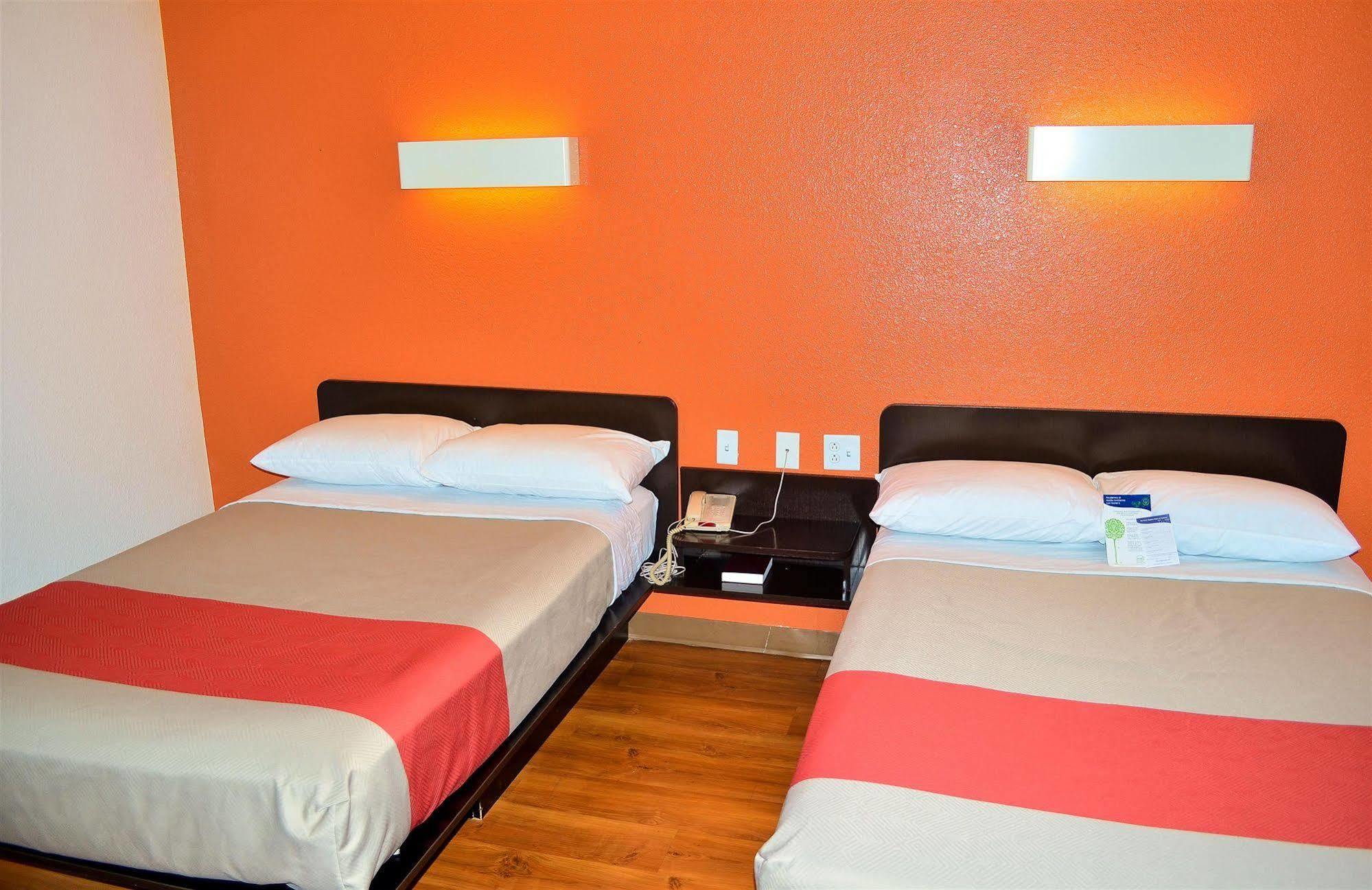 Motel 6 Boston South - Braintree Ngoại thất bức ảnh